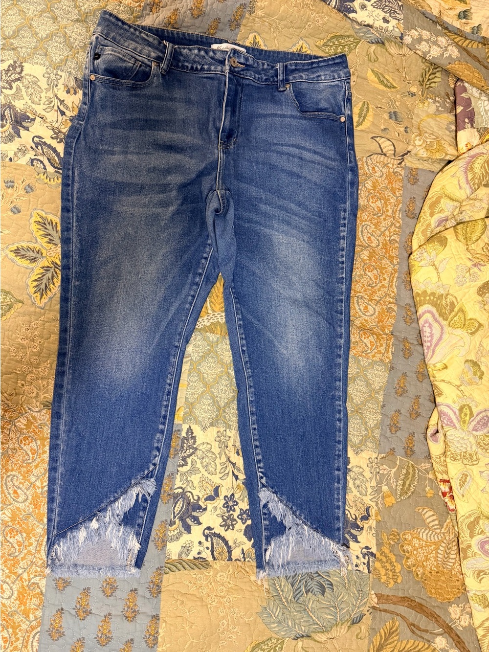 KanCan Mid-Blue Distressed Ankle Crop Jeans